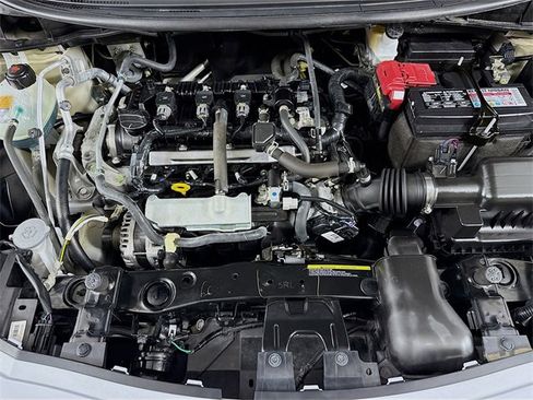 Certified 2023 Nissan Versa SR w/ Trunk Package image 30