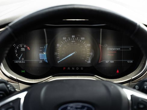 Used 2019 Ford Fusion SEL FWD image 23