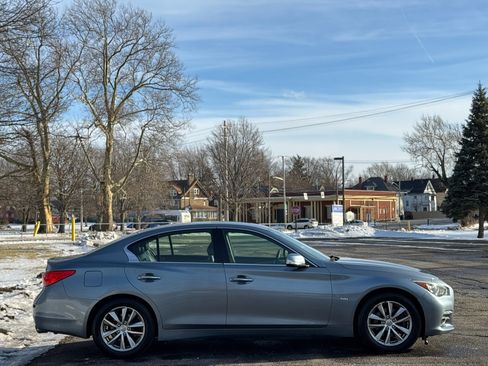 Used 2017 INFINITI Q50 3.0t Premium image 9