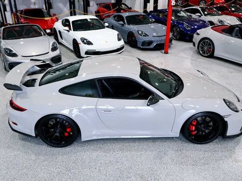 Used 2018 Porsche 911 GT3 w/ Sport Chrono Package RWD image 8