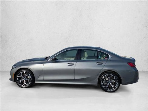 Used 2026 BMW 330i Sedan w/ Premium Package RWD image 5