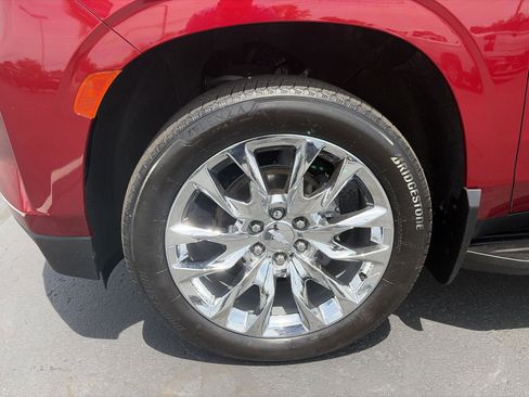 Used 2024 Chevrolet Tahoe Premier AWD/4WD image 11