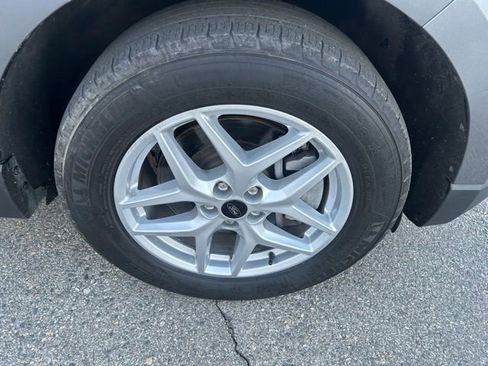 Used 2023 Ford Edge SEL w/ Convenience Package image 13