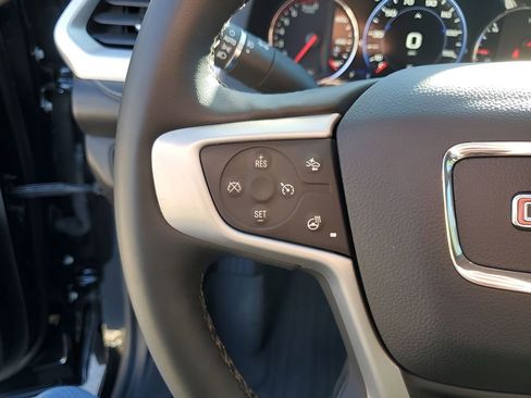 Used 2023 GMC Acadia SLT w/ Technology Package image 34