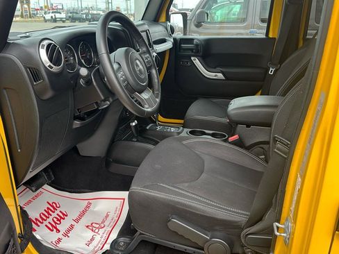 Used 2015 Jeep Wrangler Unlimited Sahara w/ Dual Top Group image 10