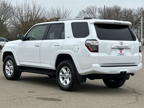 Certified 2024 Toyota 4Runner SR5 Premium image 6