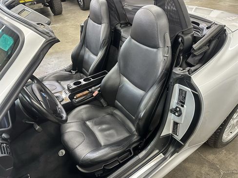 Used 2001 BMW Z3 3.0i RWD image 25