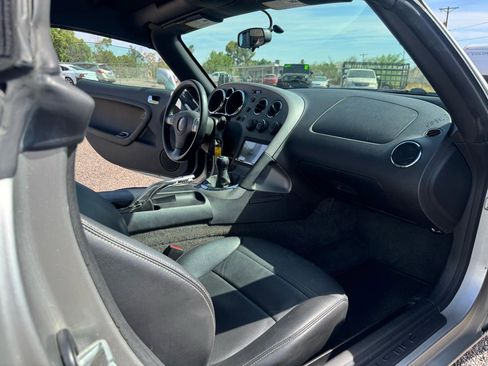 Used 2006 Pontiac Solstice Convertible w/ Premium Package RWD image 40