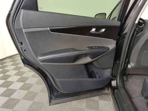 Used 2019 Kia Sorento EX image 27