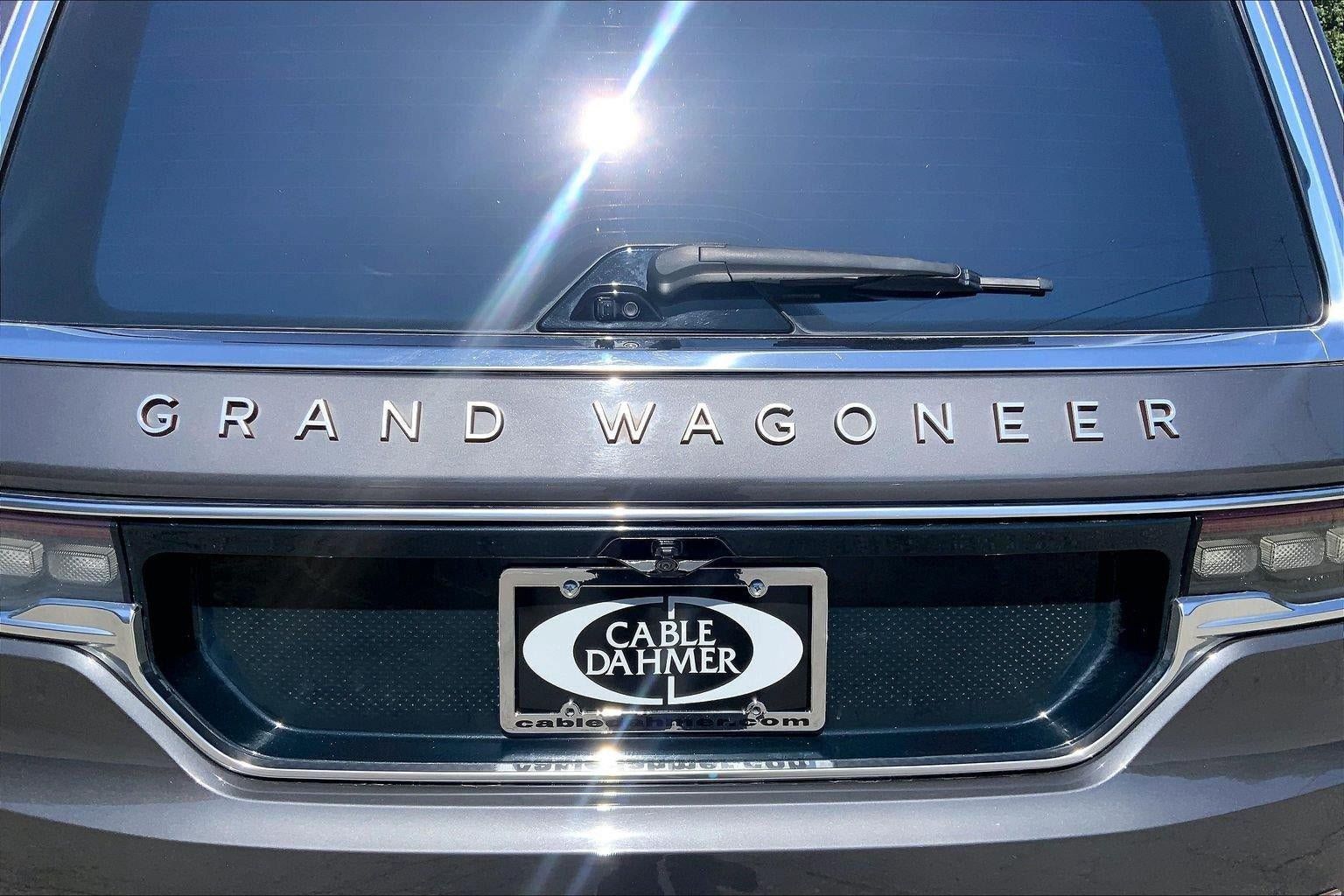 Used 2022 Jeep Grand Wagoneer Series III w/ Rear Seat Video Group 1 AWD/4WD image 32