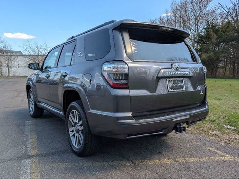 Used 2022 Toyota 4Runner TRD Sport w/ Technology Package AWD/4WD image 8