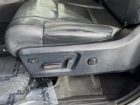 Used 2016 Toyota Tundra Platinum image 21