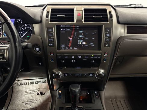 Used 2018 Lexus GX 460 Premium w/ Premium Package AWD/4WD image 22