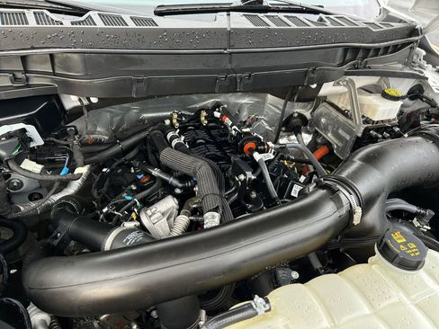 Used 2024 Ford F150 Platinum AWD/4WD image 31