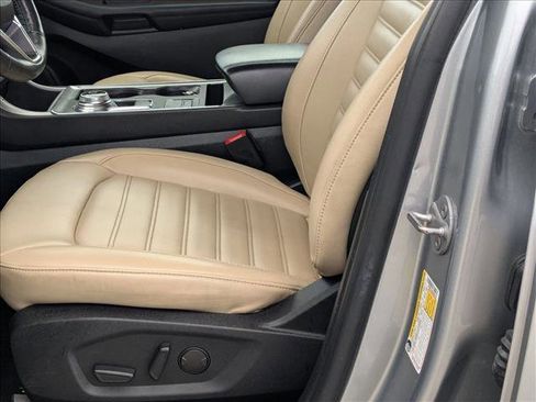 Used 2022 Ford Edge SEL image 15