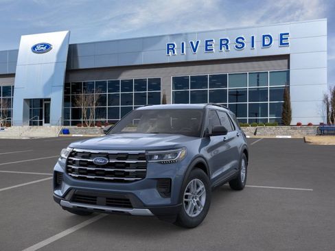 New 2026 Ford Explorer Active image 3