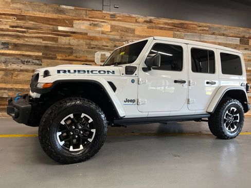 Used 2024 Jeep Wrangler Unlimited Rubicon 4xe AWD/4WD image 57
