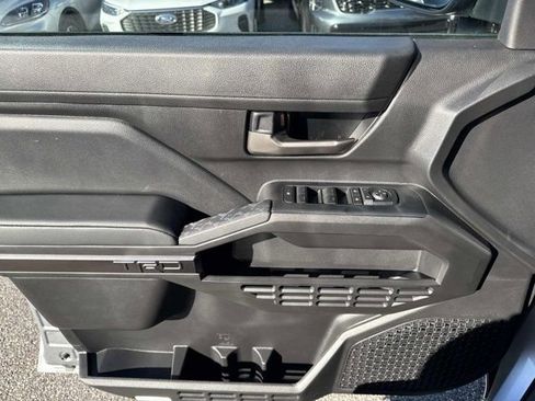 Certified 2025 Toyota Tacoma TRD Off-Road w/ TRD Off Road Upgrade Package image 8