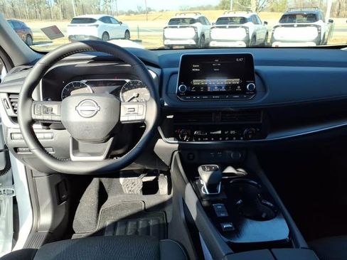 New 2026 Nissan Rogue SV w/ Cold Weather Package FWD image 9
