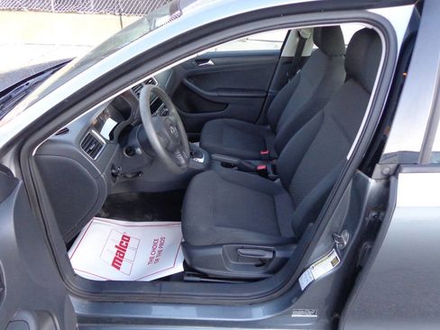 Used 2013 Volkswagen Jetta S image 10