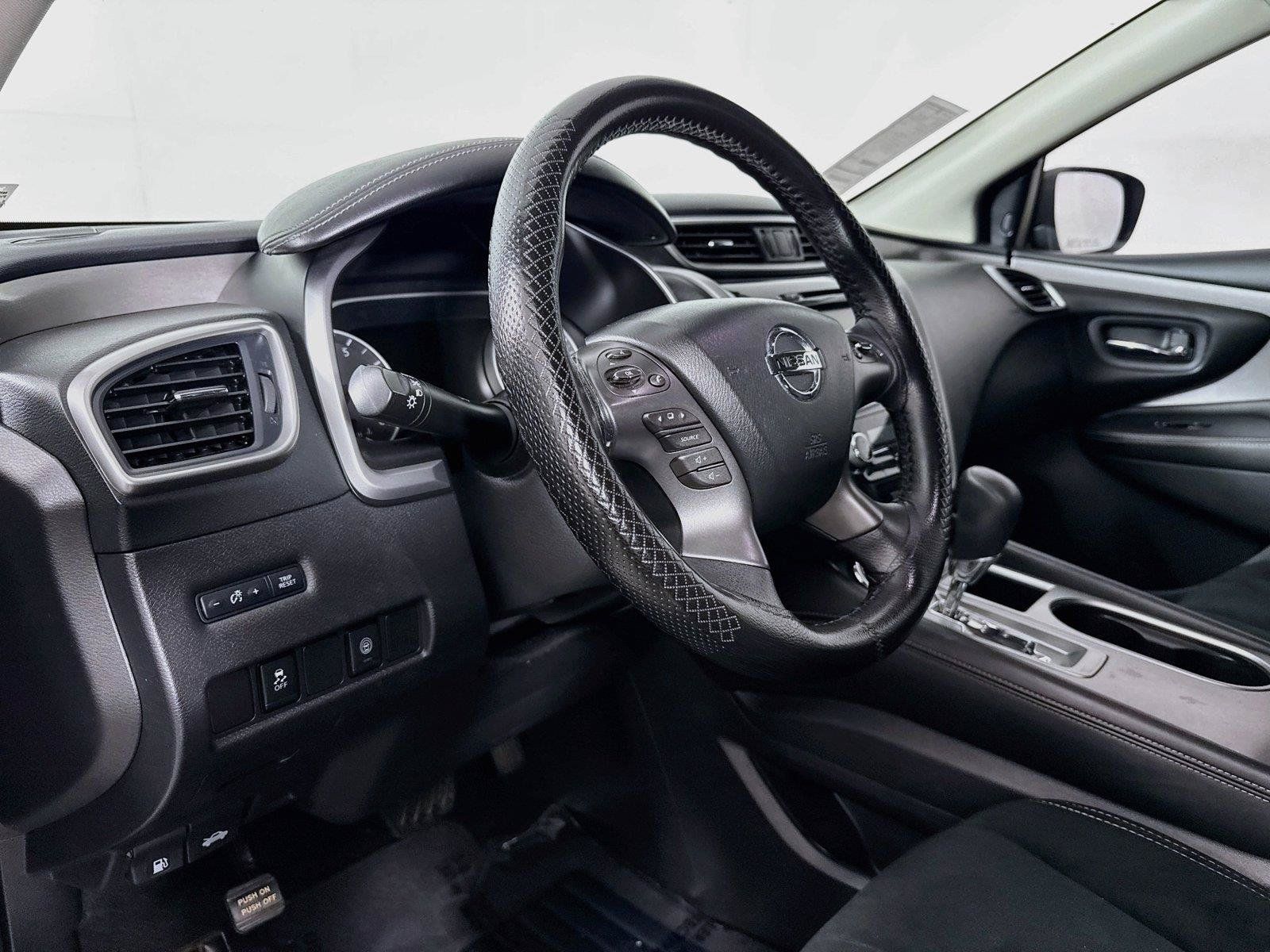 Used 2020 Nissan Murano S w/ Technology Package FWD image 4