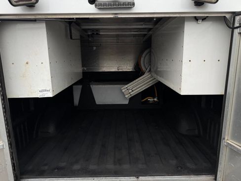 Used 2019 Ford F150 XL w/ Equipment Group 101A Mid RWD image 40