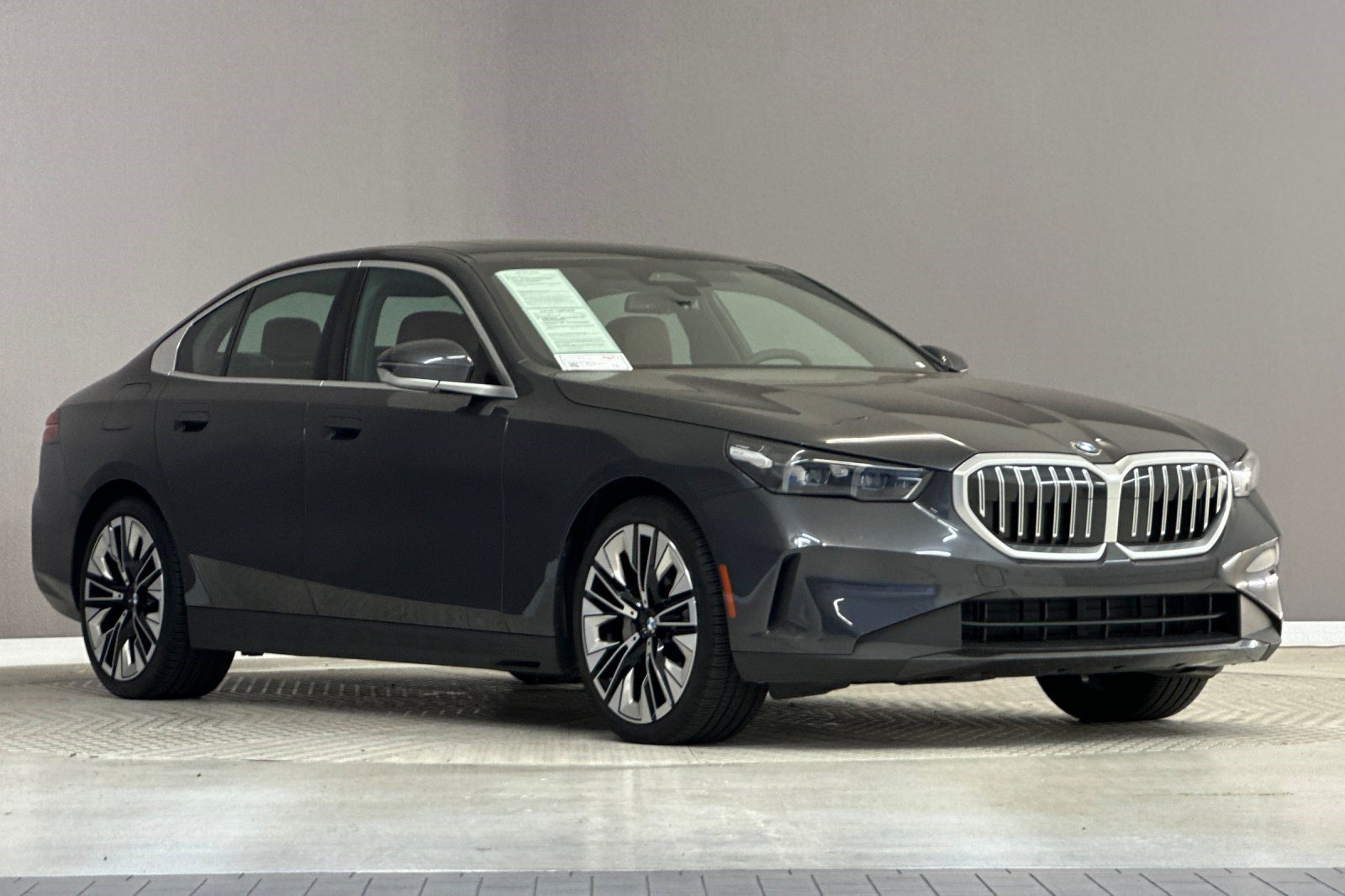 Used 2026 BMW 530i RWD image 6