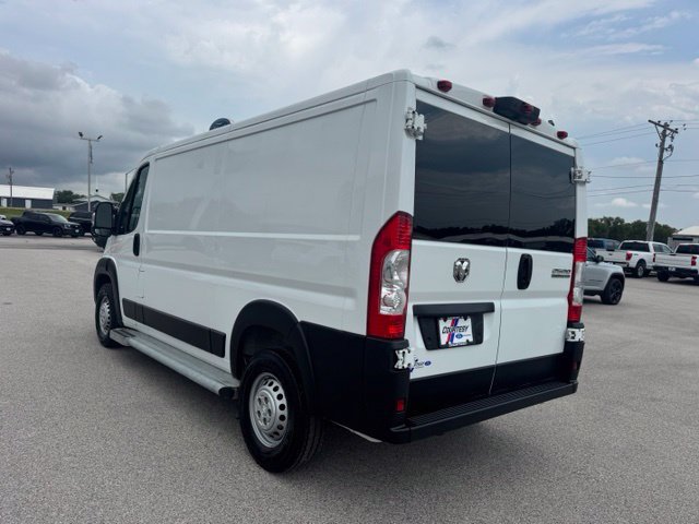 Used 2025 RAM ProMaster 2500 w/ U-Haul Equipment Group FWD image 3