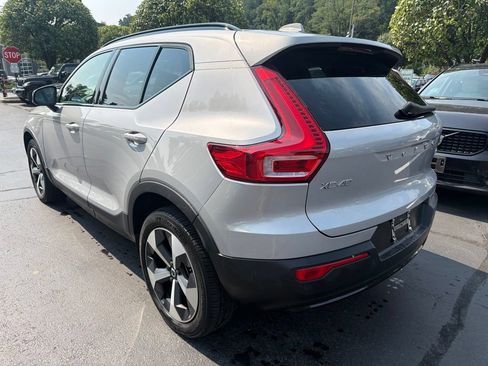 Certified 2024 Volvo XC40 B5 Plus AWD/4WD image 2