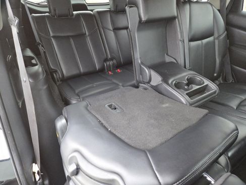 Used 2020 Nissan Pathfinder SL image 22