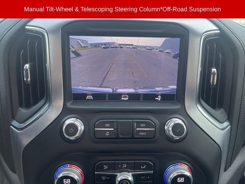 Used 2022 GMC Sierra 1500 SLT w/ SLT Premium Plus Package AWD/4WD image 16