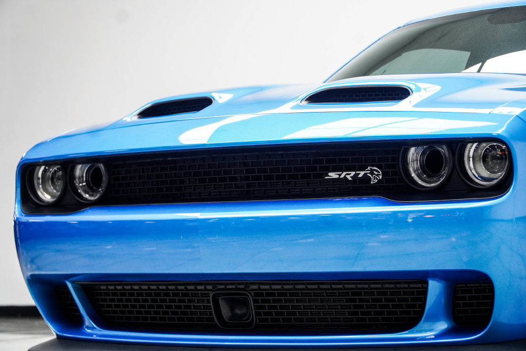 Used 2023 Dodge Challenger SRT Hellcat RWD image 2