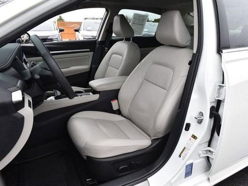 Certified 2025 Nissan Altima 2.5 SL image 22