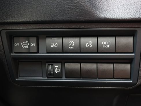 Used 2025 Toyota Tundra SR AWD/4WD image 24