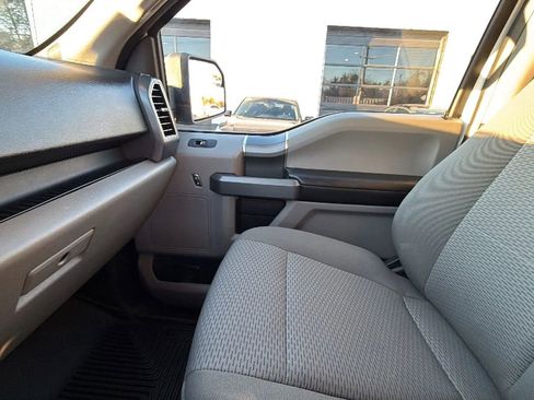 Used 2018 Ford F150 XLT w/ Equipment Group 302A Luxury image 46