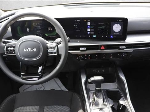 Used 2025 Kia Sorento LX FWD image 23