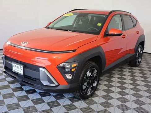 Certified 2024 Hyundai Kona SEL w/ Convenience Package AWD/4WD image 4