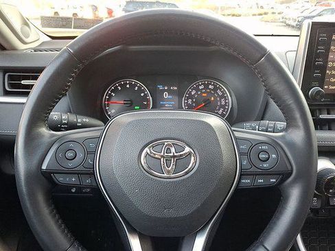 Certified 2020 Toyota RAV4 XLE Premium AWD/4WD image 19