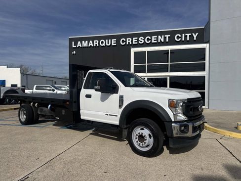 Used 2020 Ford F550 2WD Regular Cab Super Duty image 1
