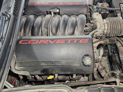 Used 2000 Chevrolet Corvette Convertible w/ Memory Pkg image 24
