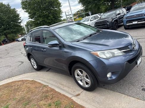 Used 2014 Toyota RAV4 XLE image 5