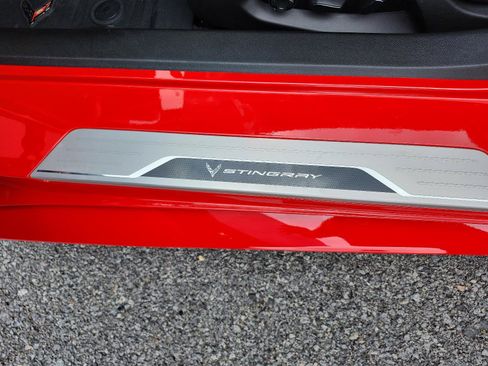 Used 2025 Chevrolet Corvette Stingray Preferred Cpe w/ Z51 Performance Package RWD image 13