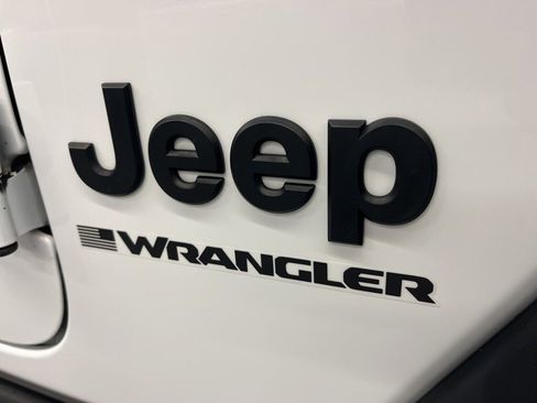 Used 2023 Jeep Wrangler Unlimited Sport image 36