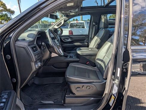 Used 2023 GMC Yukon SLT image 10