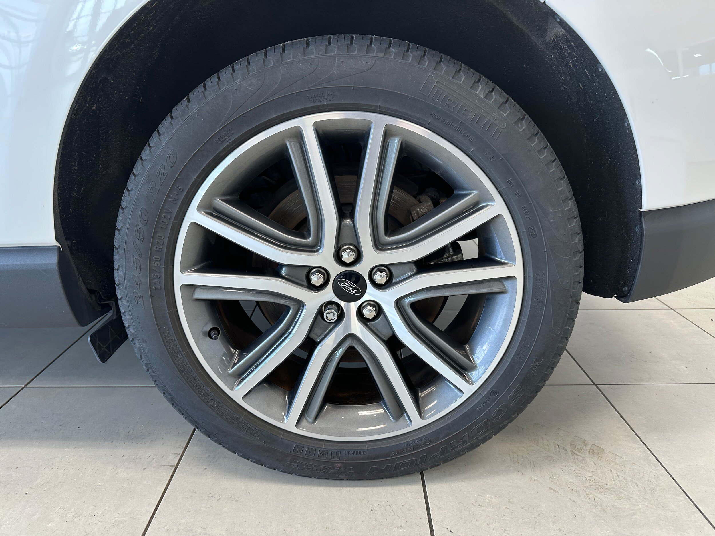 Used 2024 Ford Edge Titanium AWD/4WD image 8