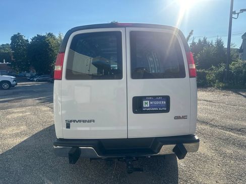 Used 2019 GMC Savana 2500 w/ Driver Convenience Package RWD image 5