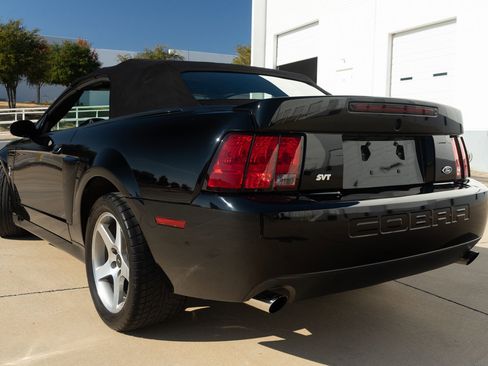 Used 2003 Ford Mustang Cobra image 9