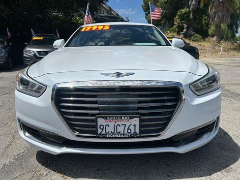 Used 2017 Genesis G90 3.3T Premium RWD image 2