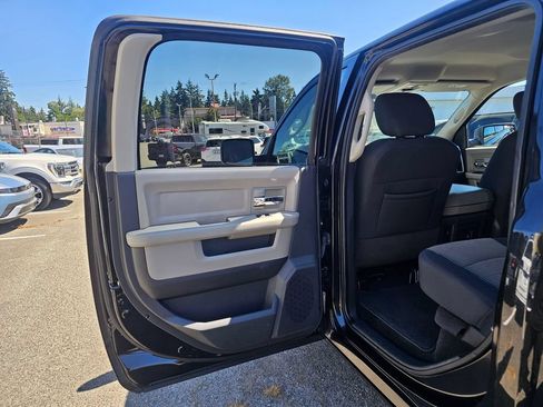 Used 2011 RAM 1500 Big Horn AWD/4WD image 16