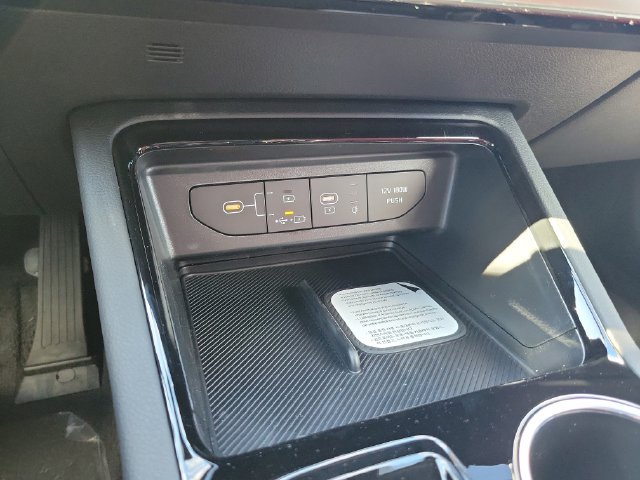 New 2026 Kia K5 GT-Line w/ GT-Line Premium Package FWD image 24